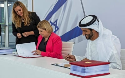 종교 갈등 넘어서 FTA 체결한 이스라엘-UAE…"전례없는 일"