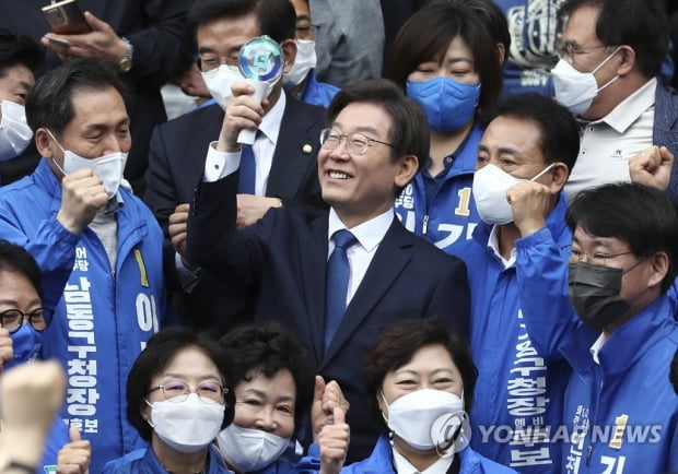 이재명 "오등봉 해먹고 날 도둑놈 몰아…文대통령과 술한잔 했다"