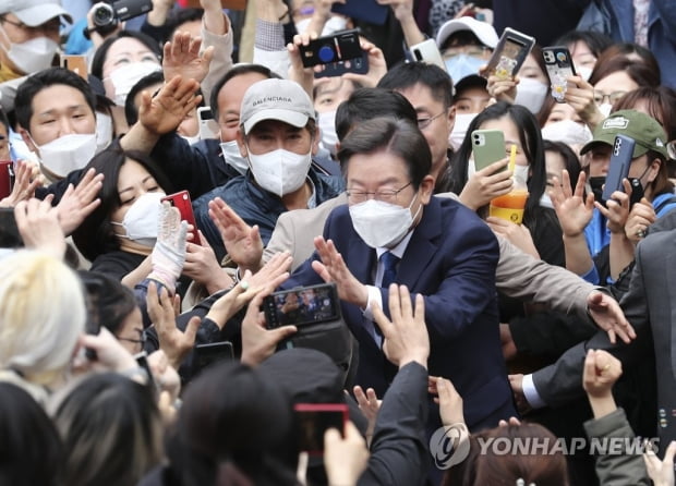 민주당, 지방선거 선대위 출범식…이재명도 참석