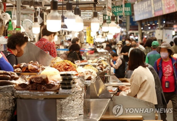 우크라 전쟁 통에 씨도 제대로 못 뿌려…밥상물가 걱정 길어진다