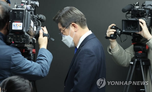 62일만의 '여의도 복귀' 이재명 "권력 견제해야…1하고 싶다"