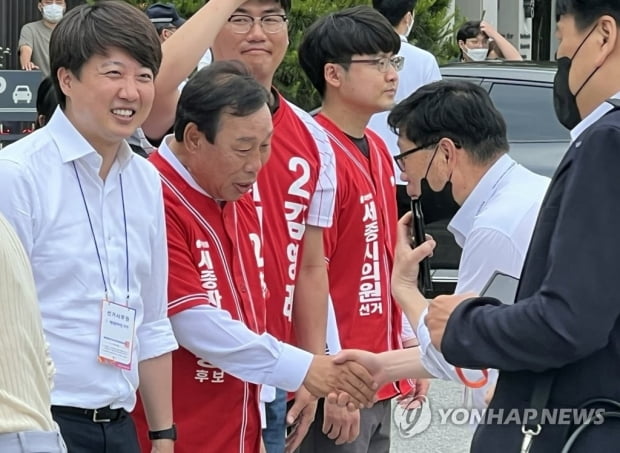 與, 경기남부서 '물량공세'…"당선되면 예산 우선적 배정"