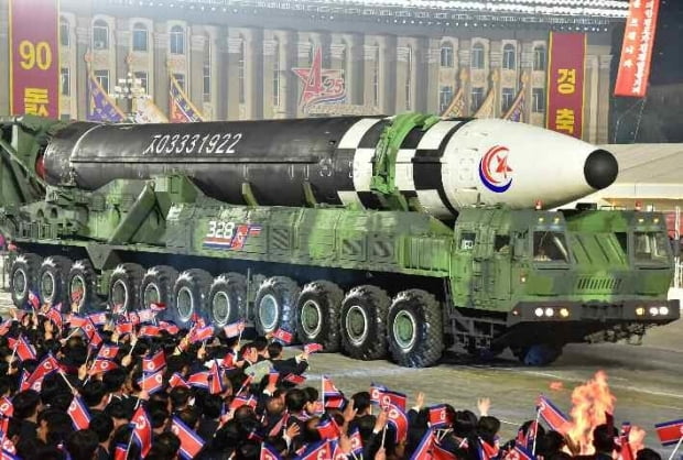 북한의 대륙간탄도미사일(ICBM)인 '화성-17형'. /사진=뉴스1