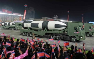 북한, 동해상으로 발사체 발사…탄도미사일 가능성