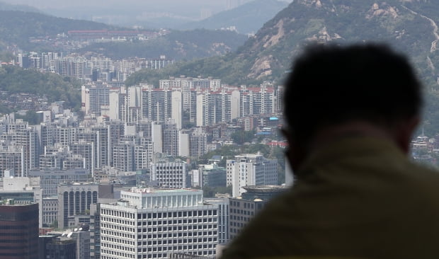 서울 남산에서 바라본 강북 아파트 단지 모습. 사진=뉴스1