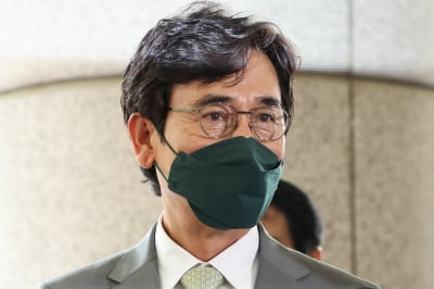 [속보] '한동훈 명예훼손' 유시민, 1심서 벌금 500만원
