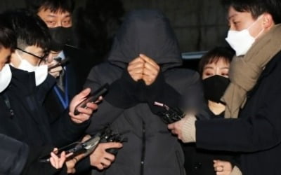 '115억원 횡령' 강동구청 공무원, 징역 10년 선고