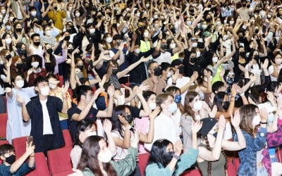 돌아온 유학생들…대학 주최 K-문화 프로그램 성황