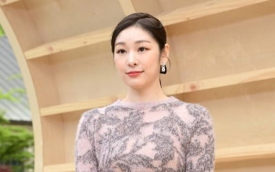 김연아, 우리 옷 세계에 알린다…'한복 뮤즈' 등극