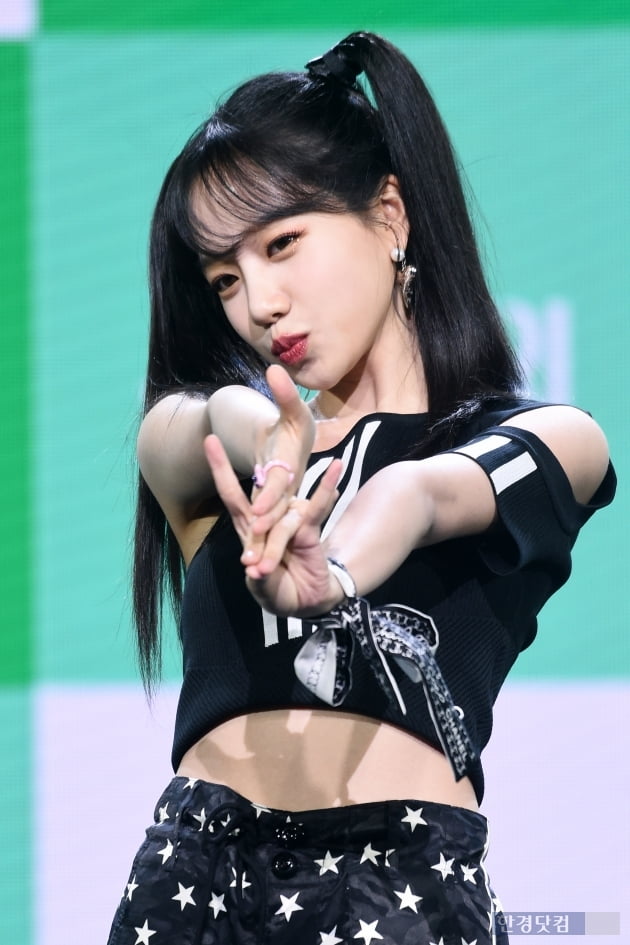 [포토] 조유리, '깨물어주고 싶은 깜찍함~'