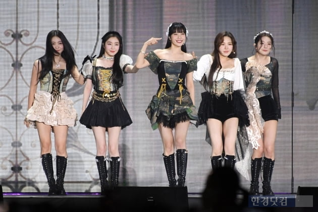 [포토] 레드벨벳, '꽃가루를 날려~'(2022 드림콘서트)