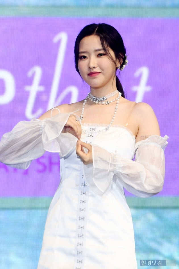 [포토] 이달의 소녀 올리비아 혜, '손나은 닮았네~'