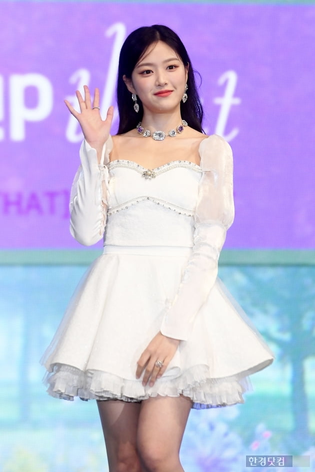 [포토] 이달의 소녀 현진, '공주가 여기 있네~'