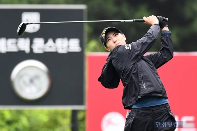 [BC카드·한경 레이디스컵 2022] 강지선, '힘차게 날아라~'