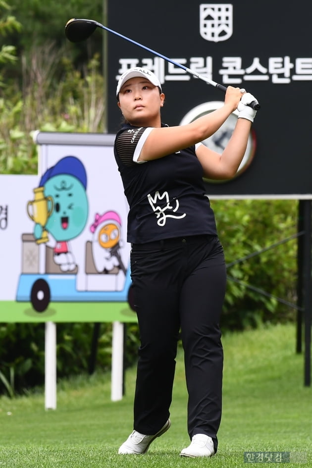 [BC카드·한경 레이디스컵 2022] 정주리, '페어웨이로 날아라~'