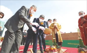 부영그룹 '우정 캄보디아 학교' 기공식