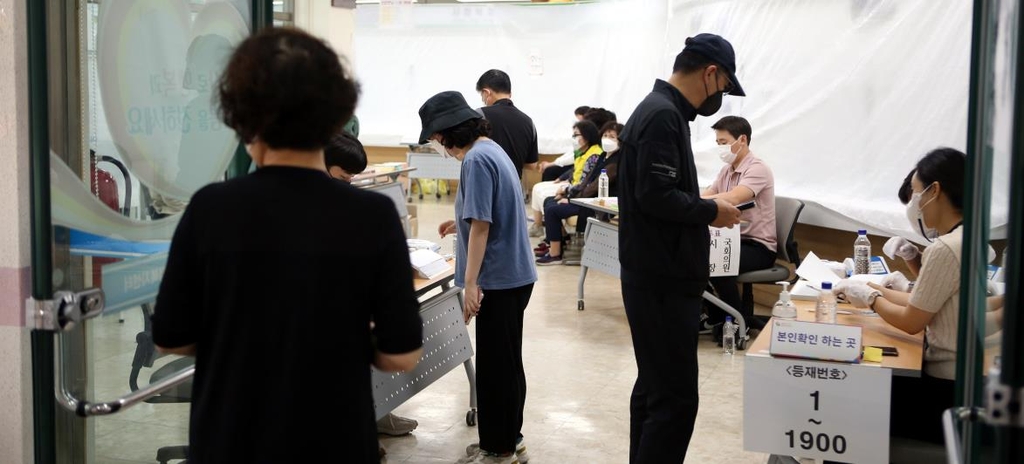 [6·1 지방선거] "대선보다 다소 한산"…경남 투표 순조롭게 진행