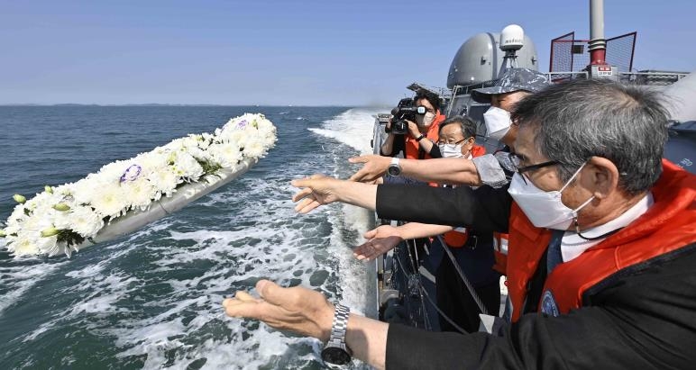 해군2함대, 제2연평해전 20주년 기념 해상 헌화식 거행