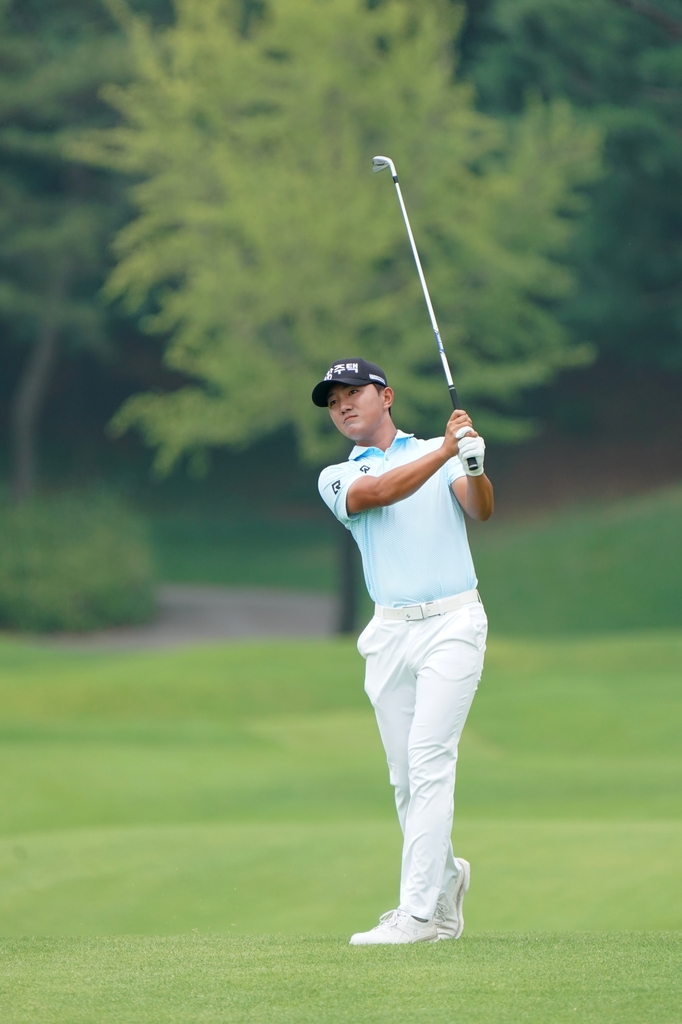 한국오픈 3R 1위 조민규 "무리하지 않는 확률 골프로 우승 도전"