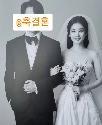 장성원, 동생 장나라 결혼사진 공개..."예쁜 커플"