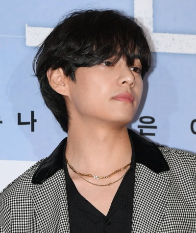 [TEN 포토] 방탄소년단 뷔 '짙은 잘생김'