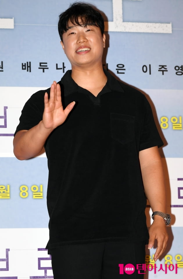 [TEN 포토] SG워너비 김진호 '즐거운 영화관 나들이'