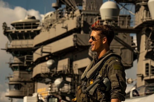 영화 역사상 처음…톰 크루즈 '탑건: 매버릭', 美 해군기지서 촬영