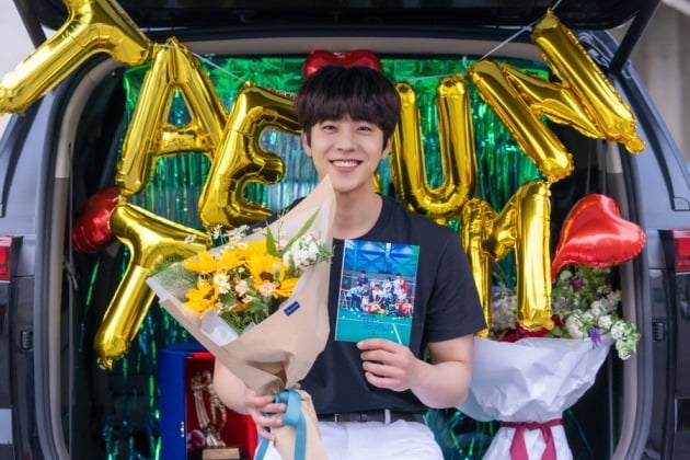 Chae Jong Hyeop Says He's Training Hard to Look Like a Real Badminton Player  for 'Love All Play'- MyMusicTaste
