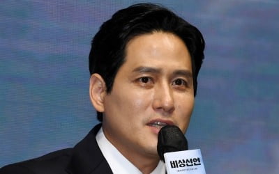 박해준 "든든하고 믿음직한 한재림 감독, 옷 정말 잘 입어…패션피플"('비상선언')