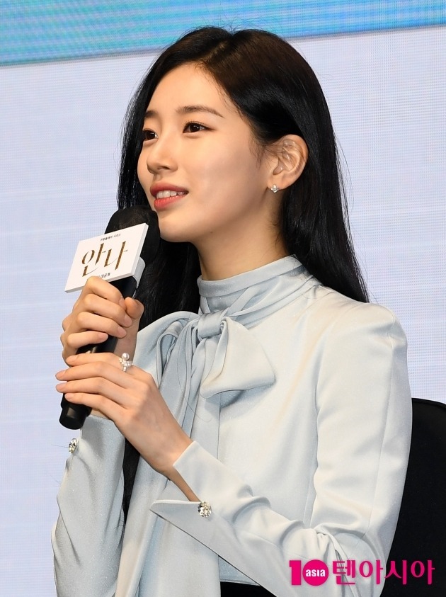 [TEN 포토] 수지 '이쁘단 말로 부족해'