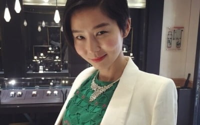 '마이큐♥' 김나영, 30억 걸쳤다…"P사 반지 가격만 4300만원" ('TMI뉴스쇼')