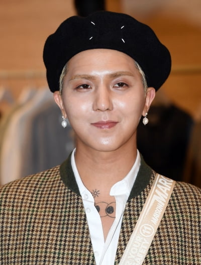 [TEN 포토] 위너 송민호 '강렬한 눈빛에 여심 흔들흔들'