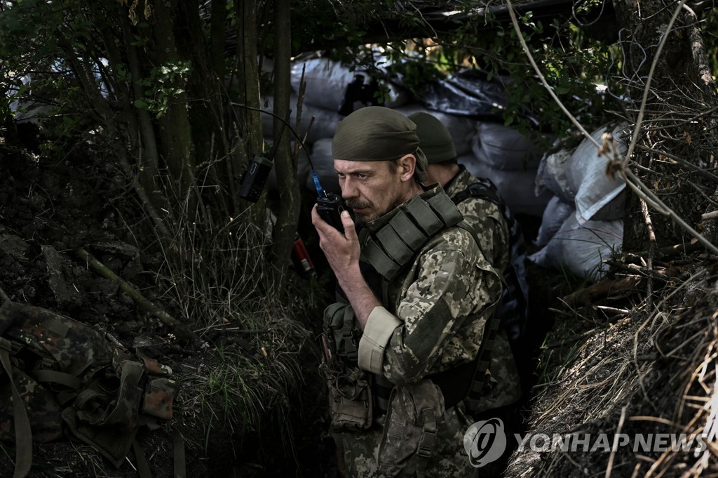 "우크라이나군 통신장애로 고전…아군 공격 사례도"