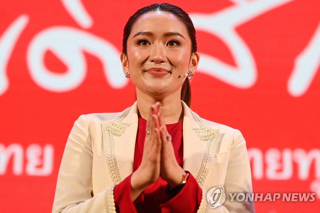 탁신 막내딸, 태국 총리 유력 후보로 부상…여론조사 1위