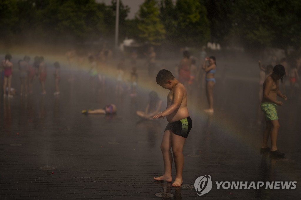 지구촌 때이른 폭염에 학계 "인간이 부른 재앙" 의심