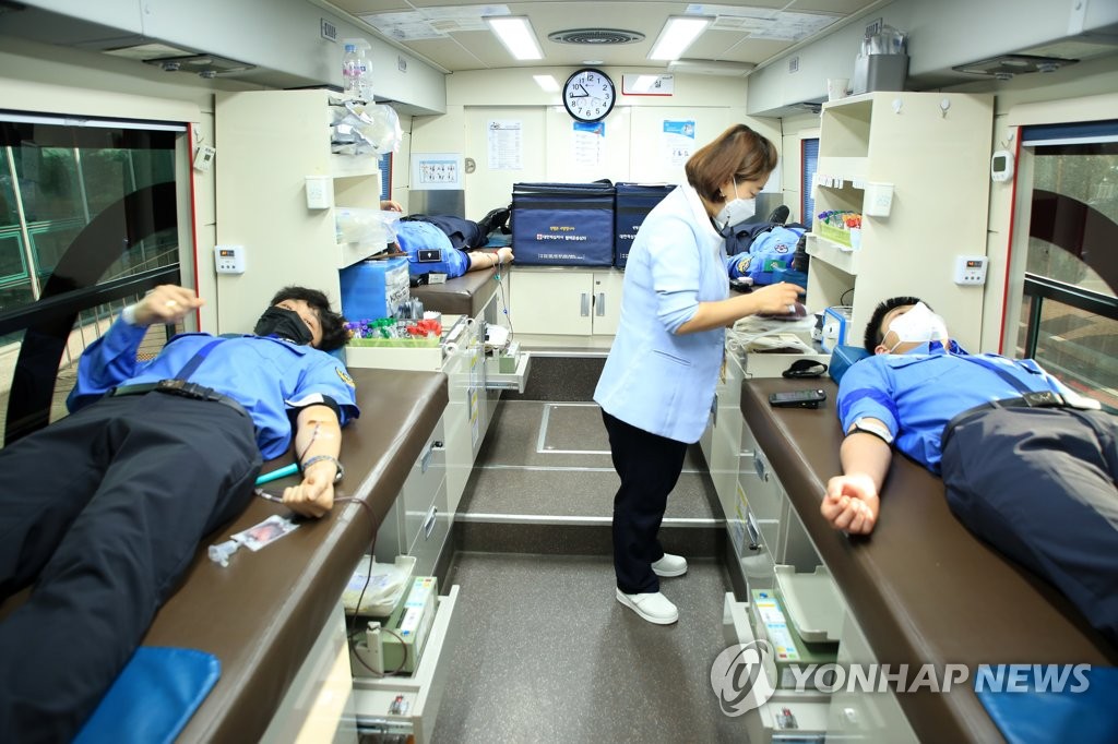 동해해경 직원 40명 10회 이상 헌혈…생명나눔 실천