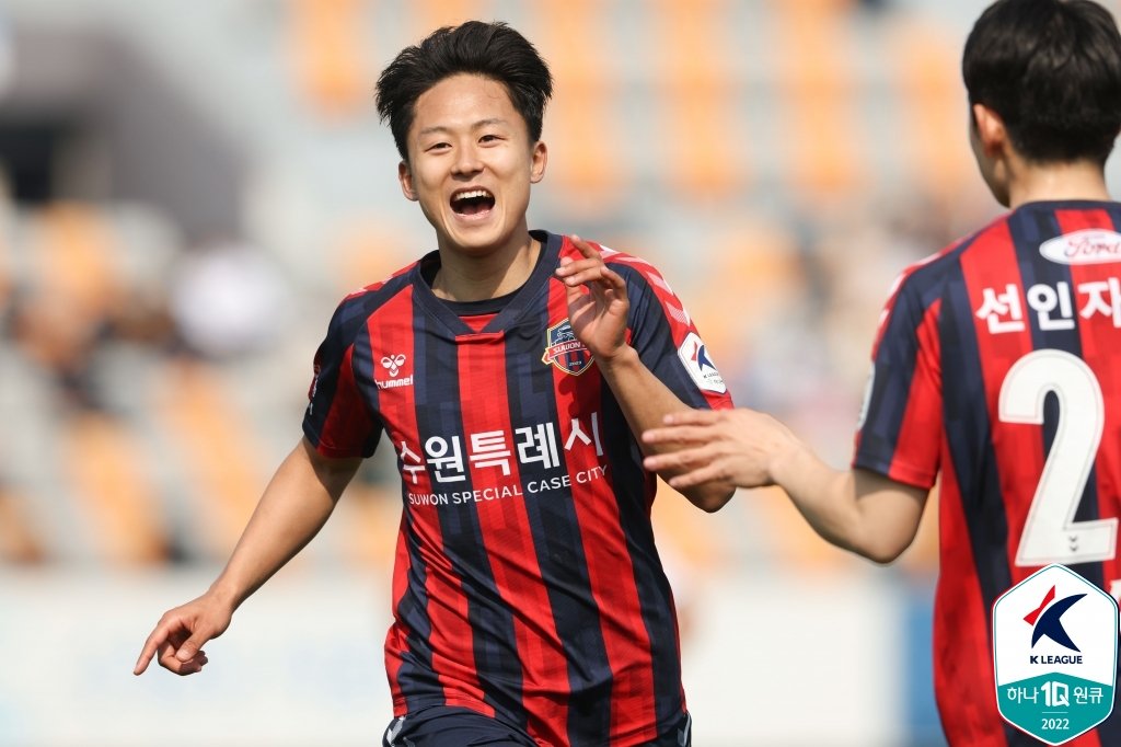 Suwon FC, the hottest K-League, Lee Seung-woo, 'It gets hotter in July'