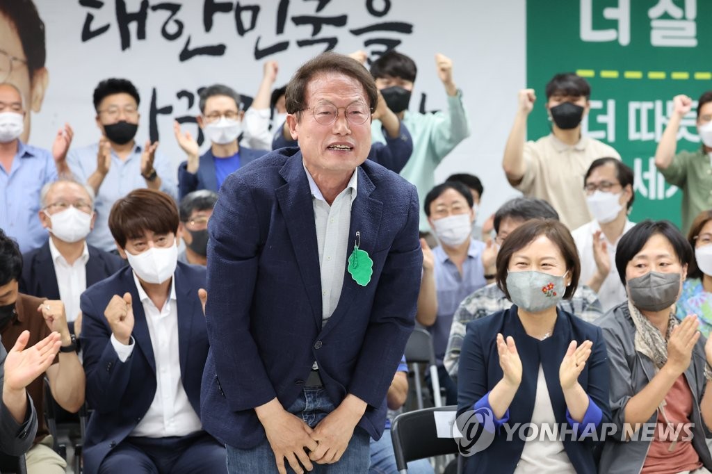 서울교육감 조희연 당선…보수 분열에 3선 도전 성공(종합2보)