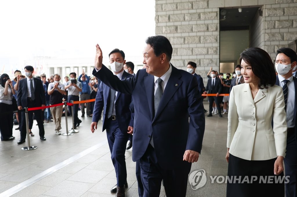 광폭 김건희 여사, 첫 연설까지…"故심정민 소령 우리를 지켜"(종합)