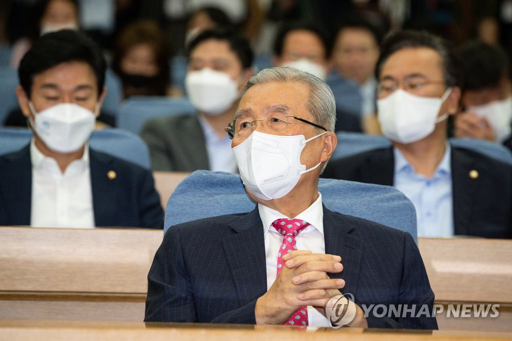 김종인, 尹정부 부정평가 역전에 "보통 심각한 상황 아냐"