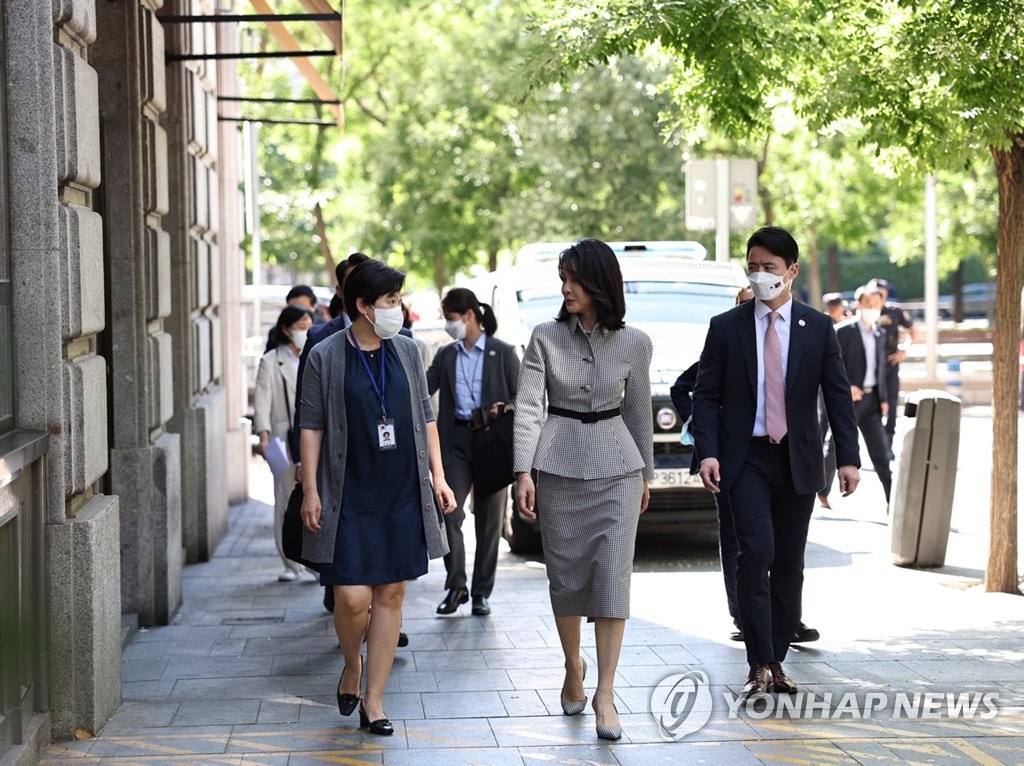 김여사, 스페인서 외교무대 데뷔…尹대통령과 '따로또같이' 행보(종합)