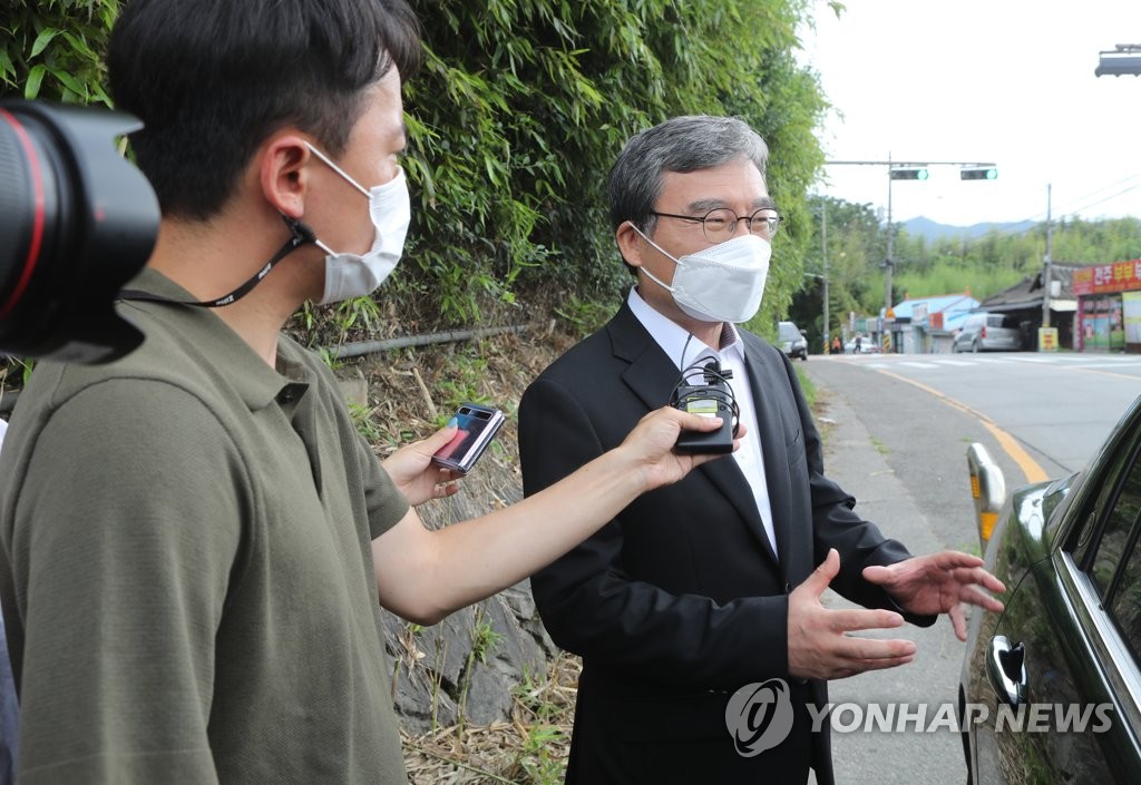 출소 이상직 전 의원 "해고된 이스타 직원 재입사에 올인"