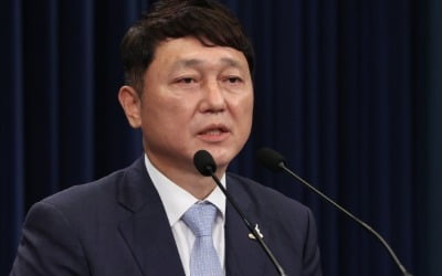 최재성 "尹, 文에 악감정…김건희, 첫 단추 잘못 끼웠다"