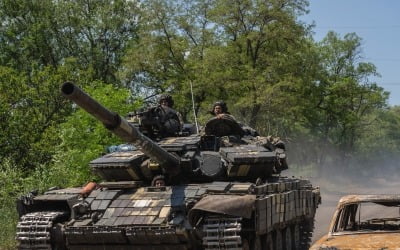 러시아 국방 "투항한 우크라군 포로 6400명 넘어"