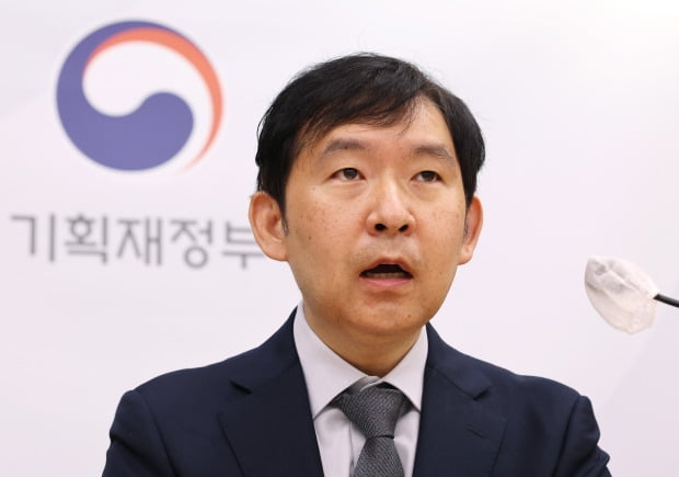 6월 경제동향 발표하는 이승한 경제분석과장 /사진=연합뉴스