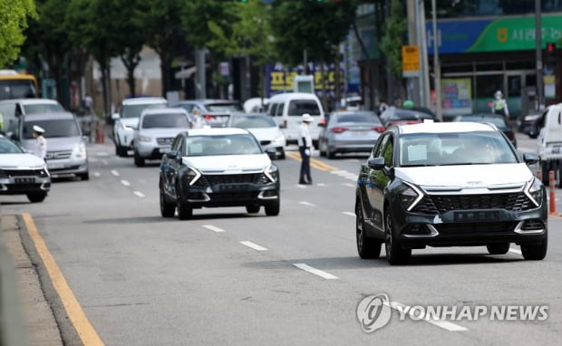 화물연대 파업 사흘째, 전국 곳곳서 운송 차질 가시화