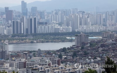 서울 아파트값 하락폭 확대…"경제 위기감에 매수세 급감"