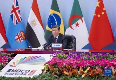 中관영지, G7·나토 견제 "세계 '협력 vs 대립' 기로"