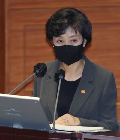 박순애 부총리, 입시컨설팅·논문 의혹 놓고 "기억 나지 않는다"