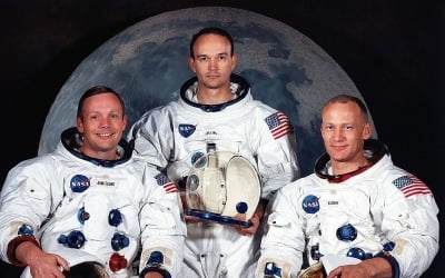 아폴로 11호 우주인 입었던 재킷…경매서 '35억원'에 낙찰
